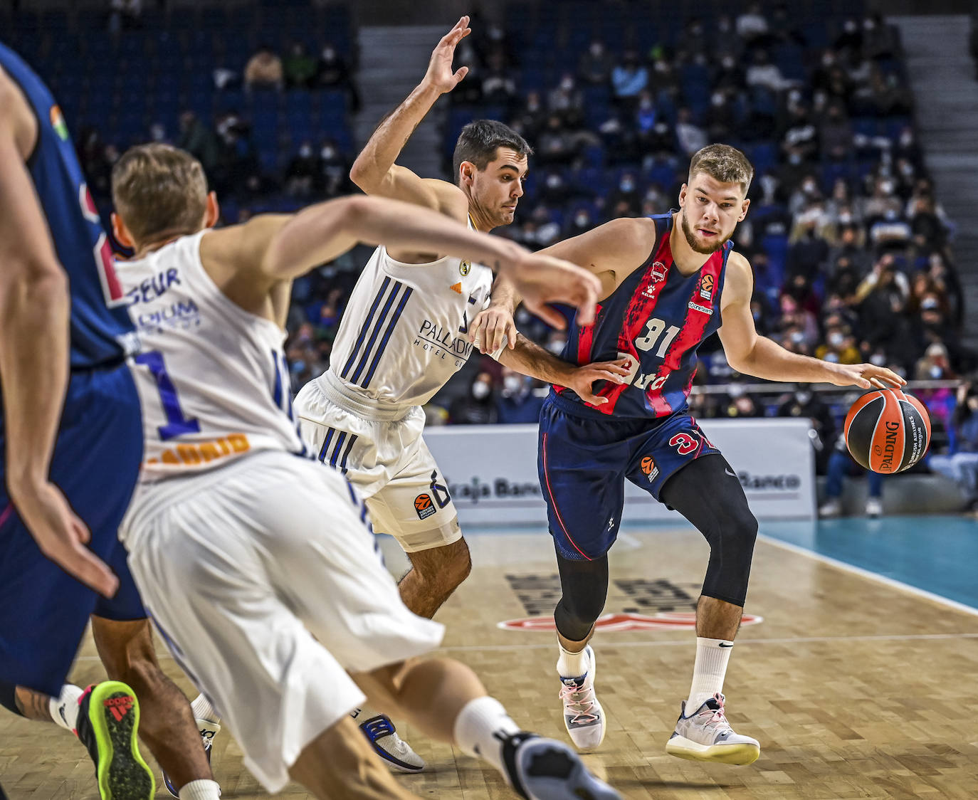 Fotos: Las mejores imágenes del Real Madrid-Baskonia