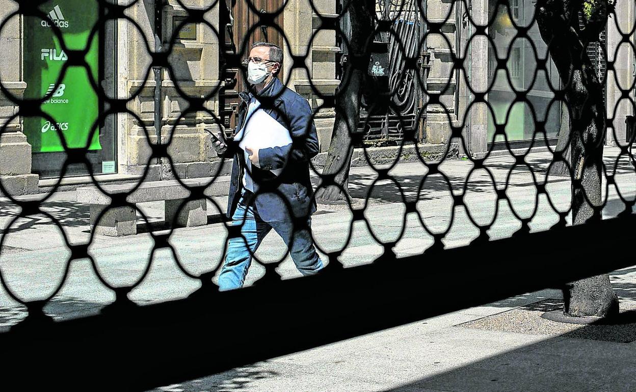 Algunos negocios no han tenido más remedio que cerrar ante los contagios de su personal. 