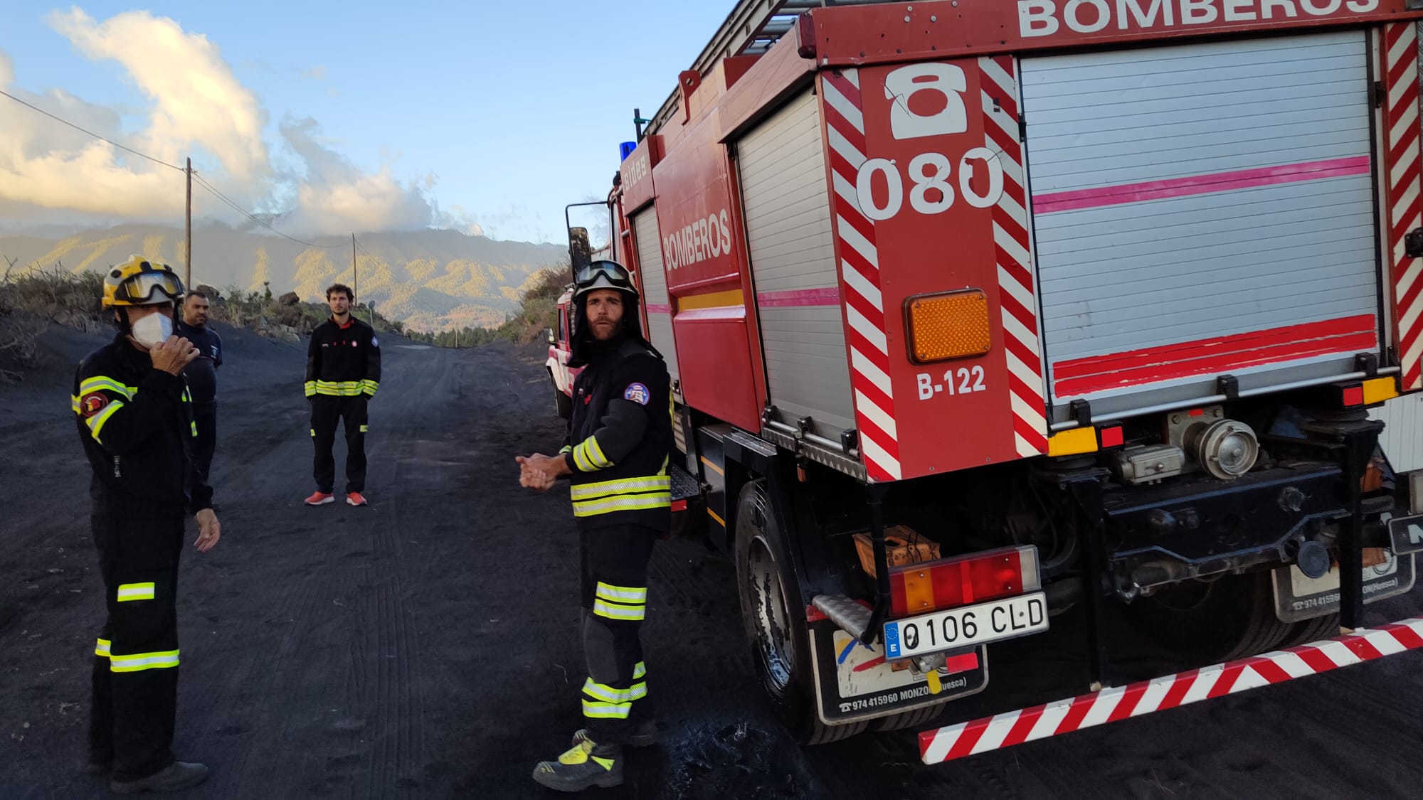 Fotos: Los Bomebros de Bilbao, en el volcán Cumbre Vieja