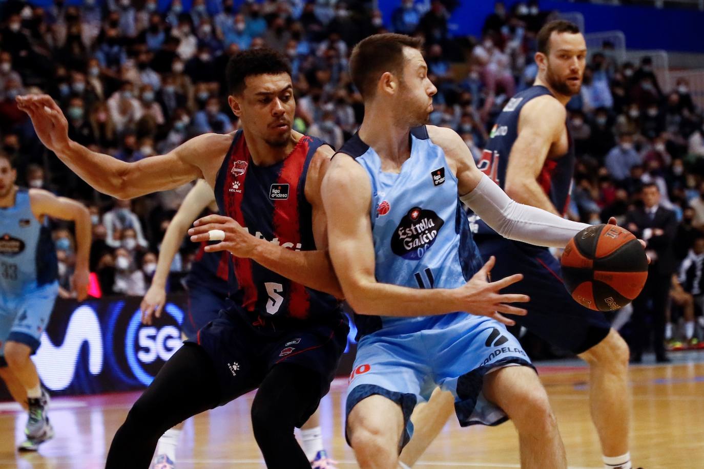 Fotos: Las mejores imágenes del Breogán - Baskonia