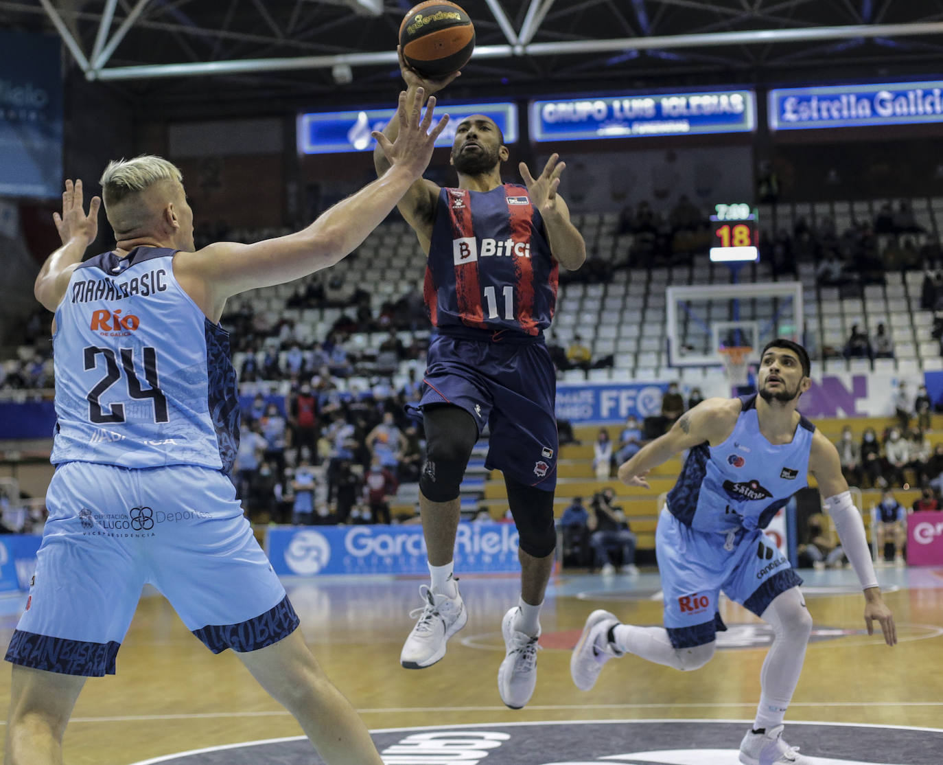 Fotos: Las mejores imágenes del Breogán - Baskonia
