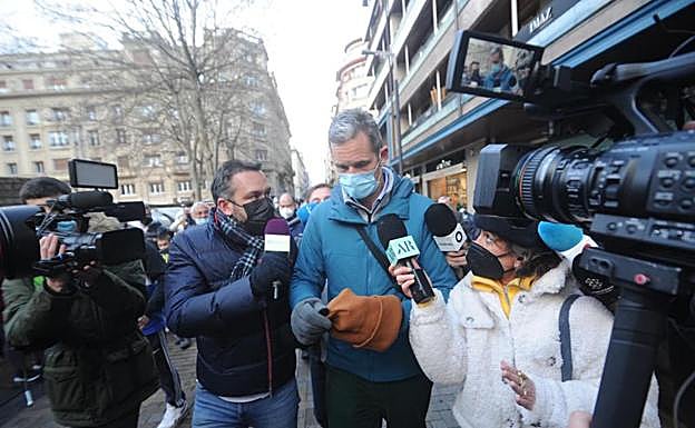 Iñaki Urdangarin abandona su puesto de trabajo. 