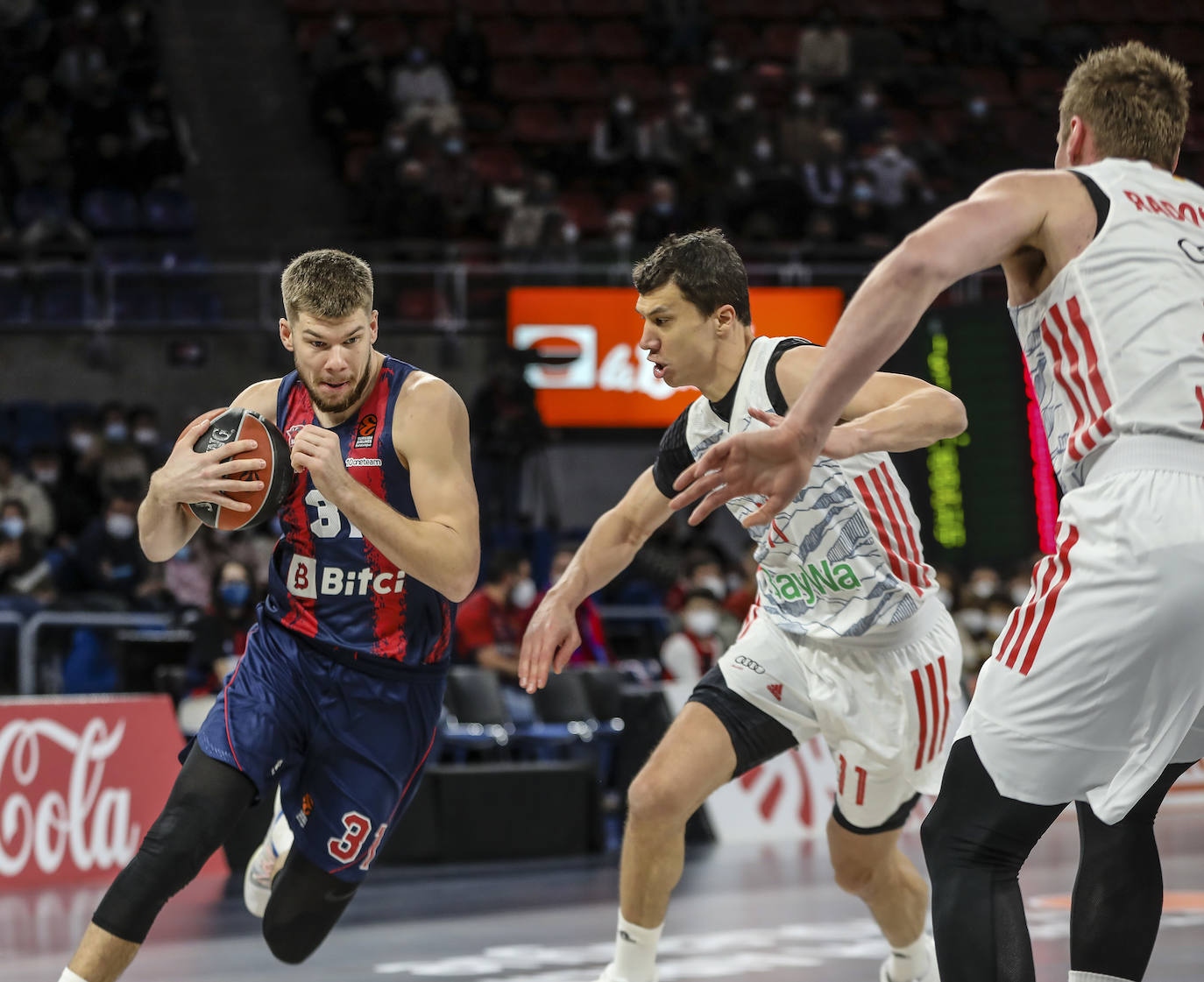 Fotos: Las imágenes del Baskonia - Bayern