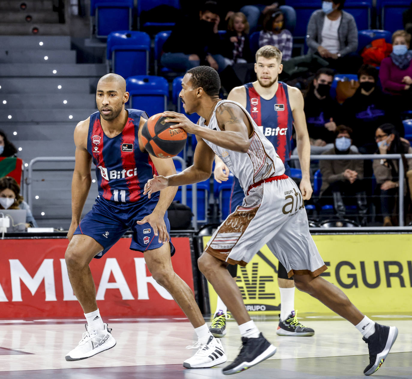 Fotos: La mejores imágenes del Baskonia-Burgos