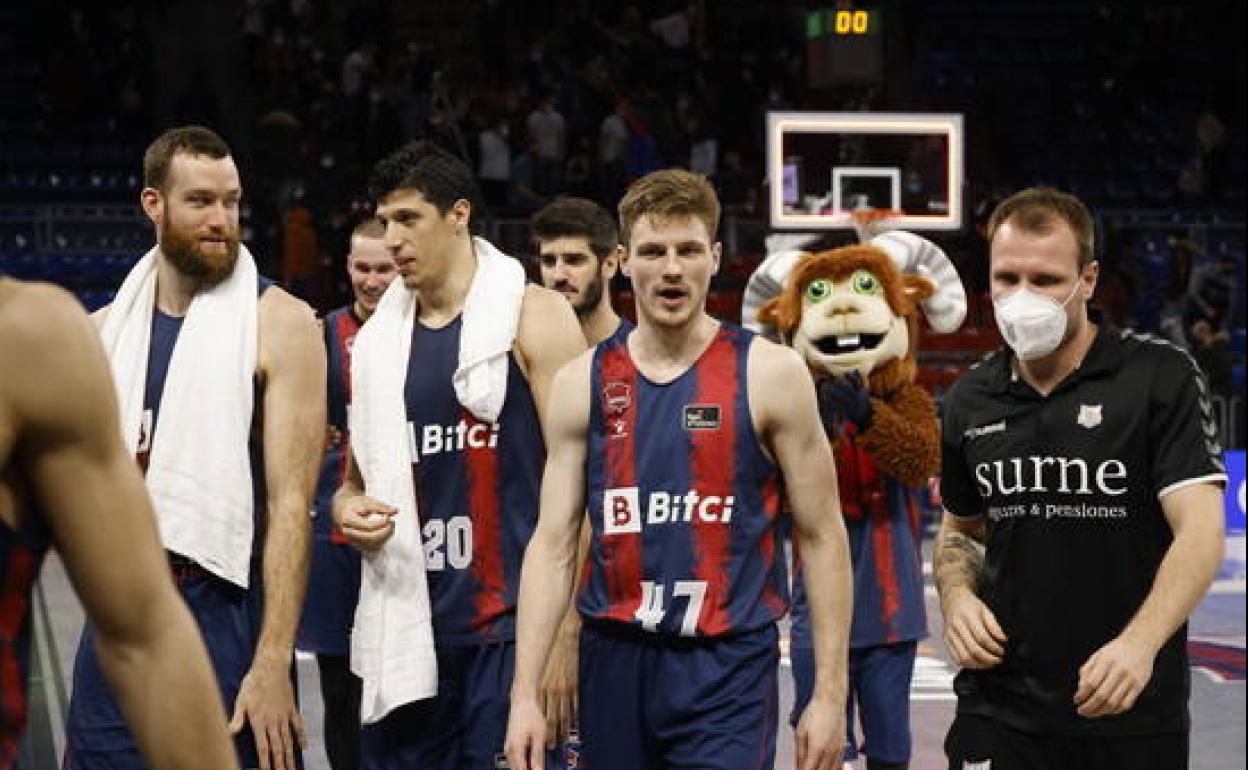 Kurucs es baja de última hora tras dar positivo en Covid