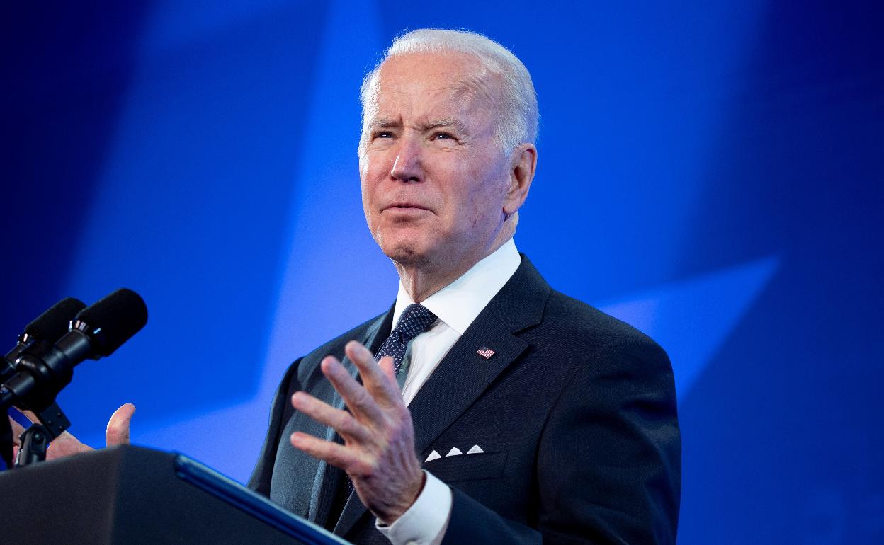 Biden llama «estúpido hijo de puta» a un reportero de Fox News | El Correo