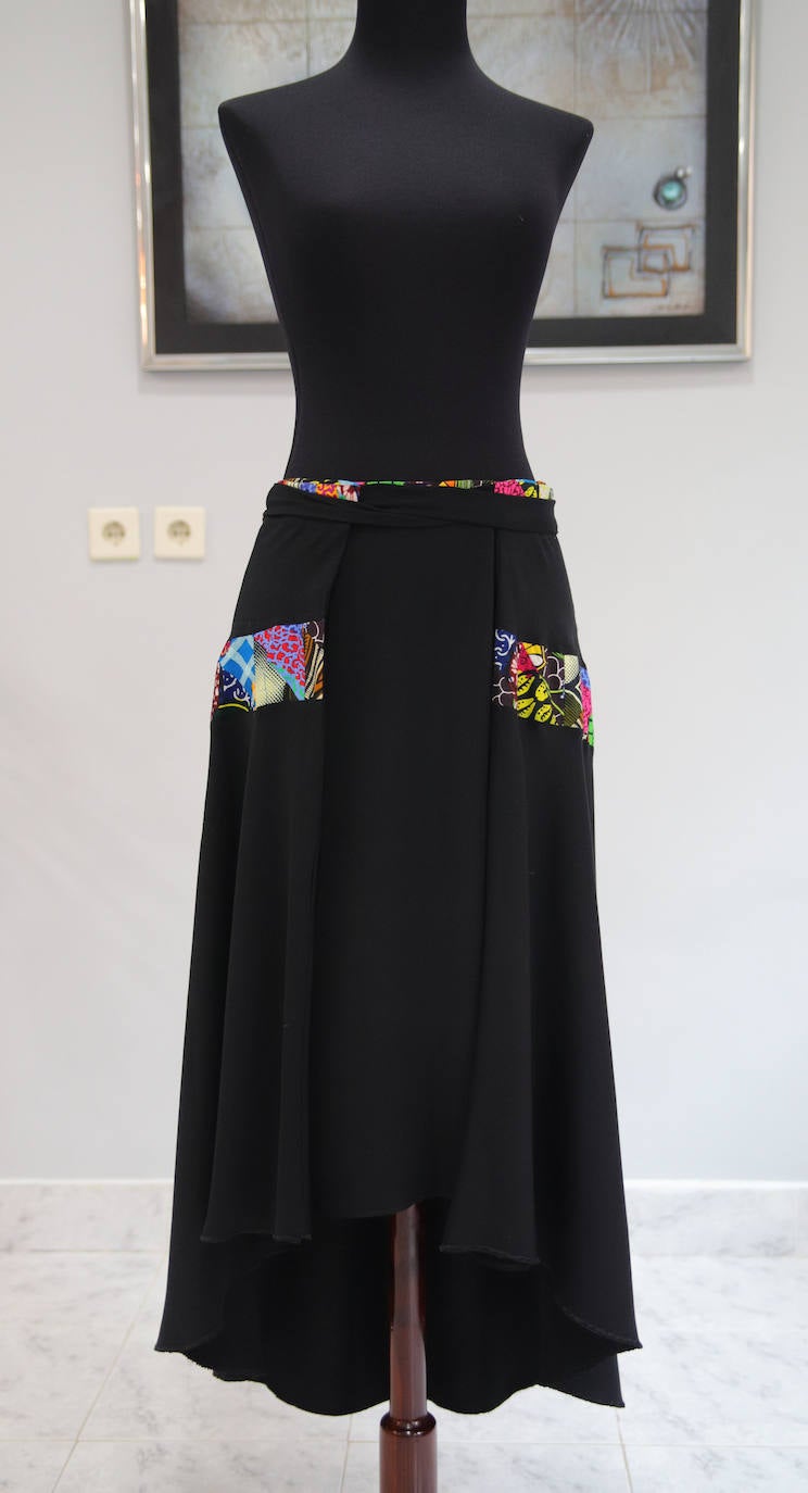 Fotos: El sueño de Saidou, el diseñador de moda que ha abierto una tienda-taller en Santutxu