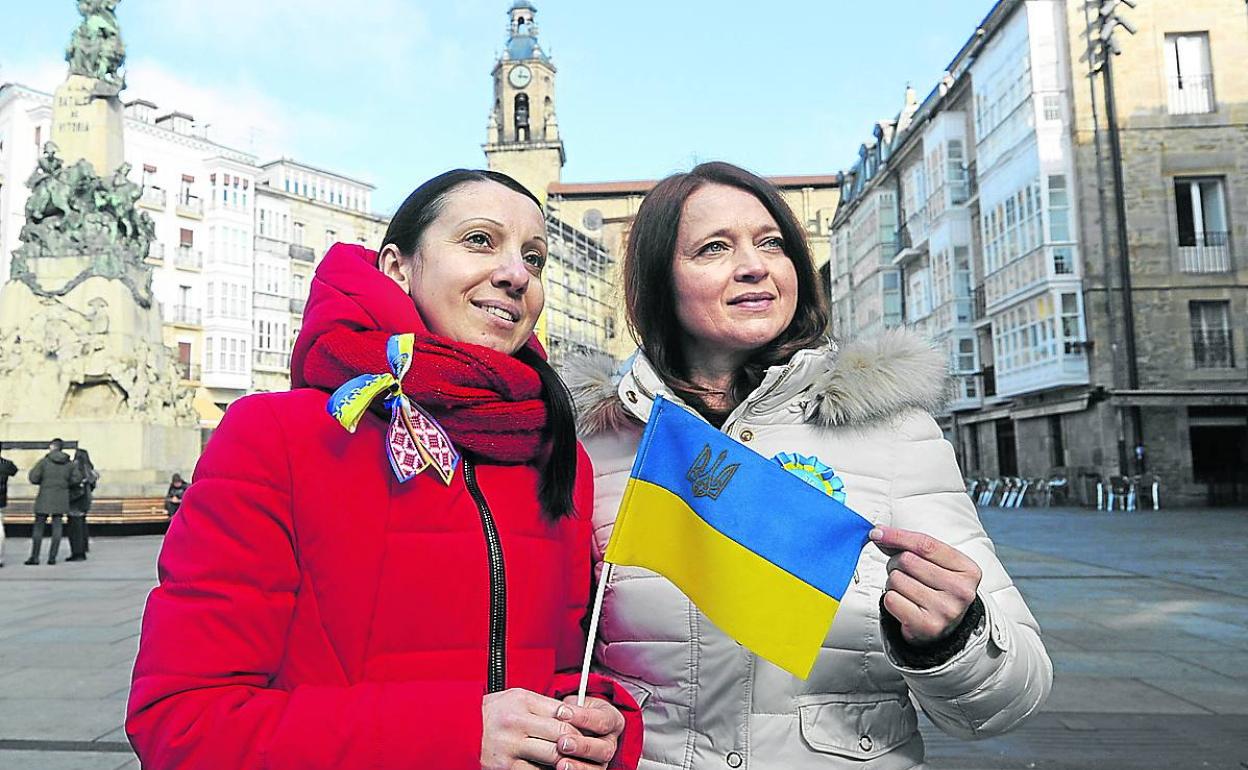 Natalia Zozulya y Viktoriya Maksymiv, en Vitoria. 