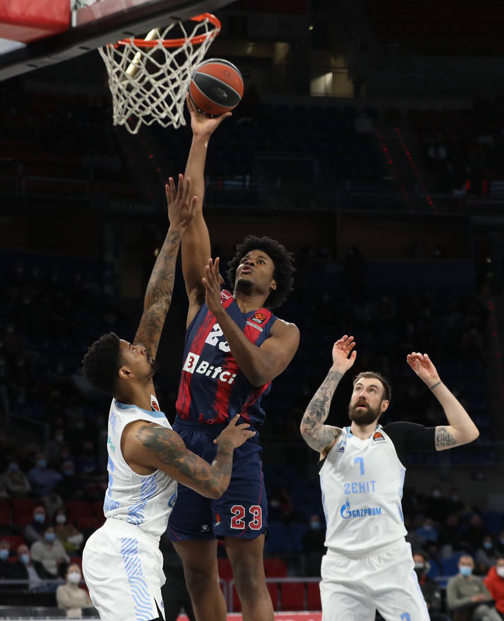 Fotos: Las imágenes del Baskonia - Zenit