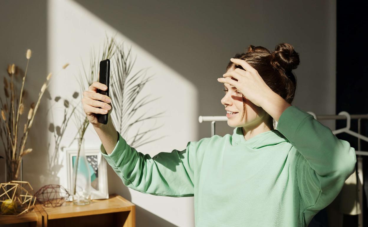 Predicar con el ejemplo y otras claves para que los niños hagan un buen uso de su primer móvil