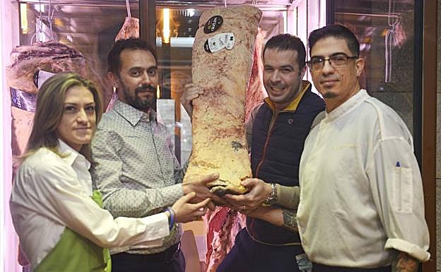 El Casco Viejo arde con la parrilla de Sugarra Bilbao