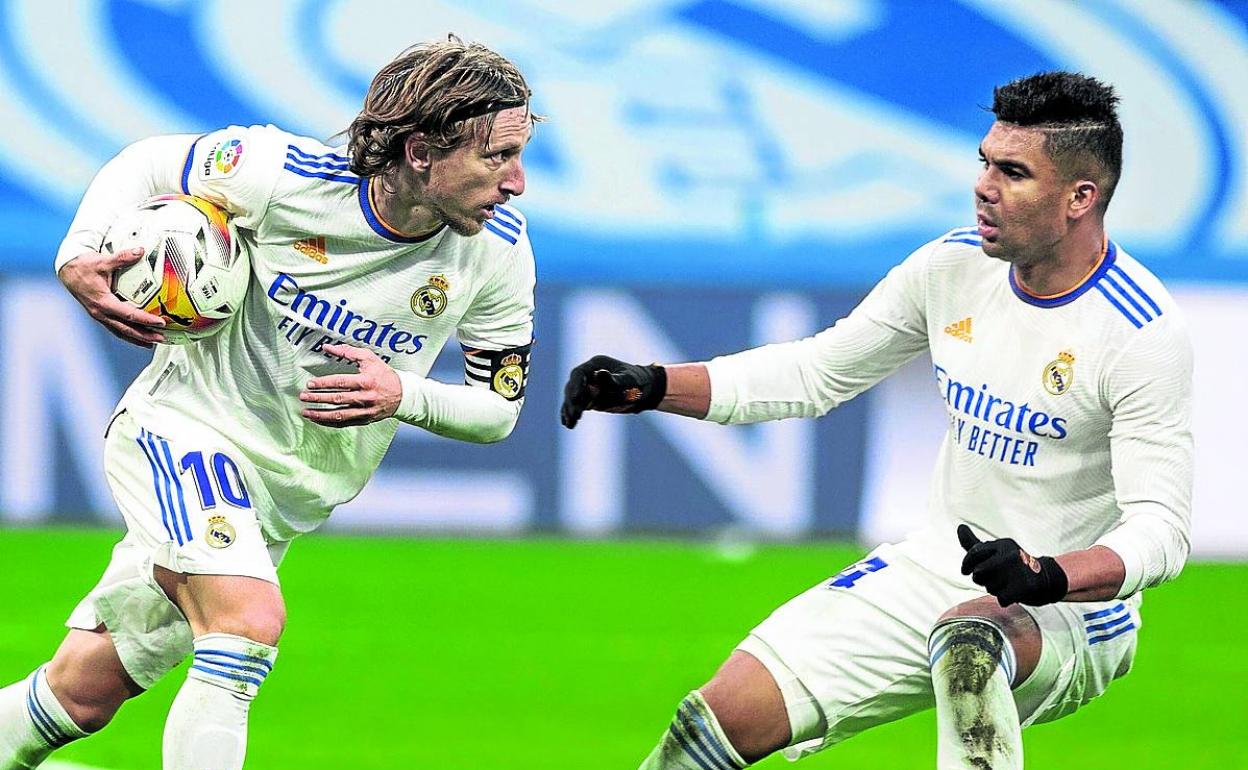 Modric y Casemiro son dos piezas fundamentales en el equipo de Ancelotti. 