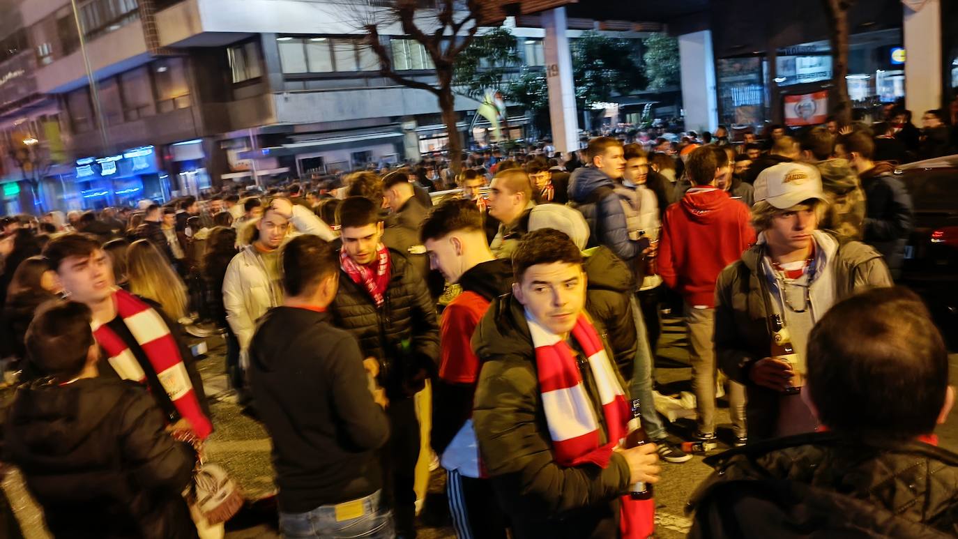 Fotos: San Mamés llevó en bolandas al Athletic