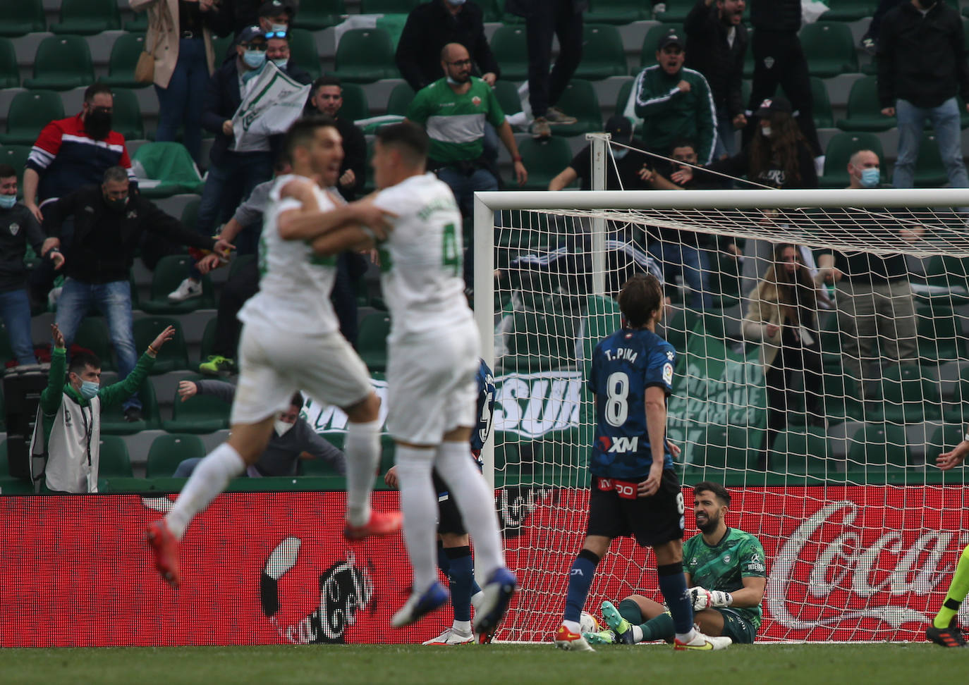 Fotos: Las mejores imágenes del Elche - Alavés