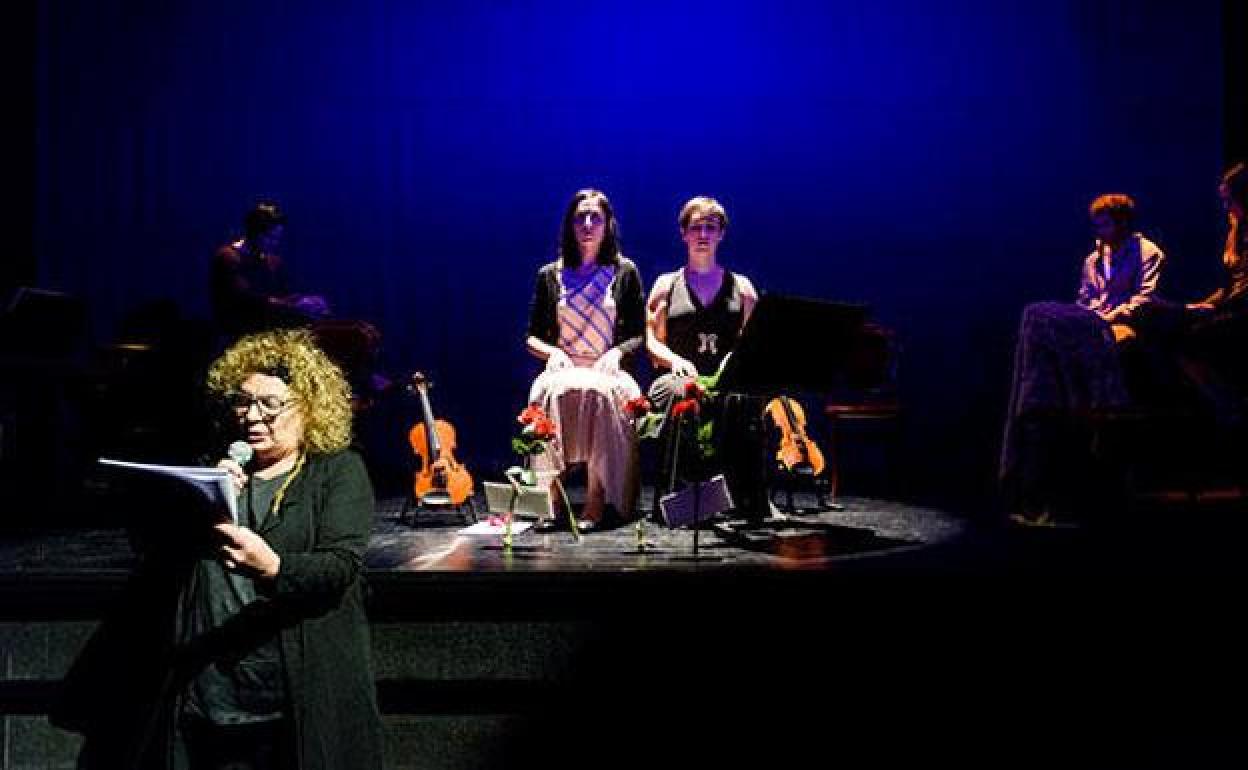 Tania Fornieles interpreta a la violinista Rosa en la versión en euskera. 