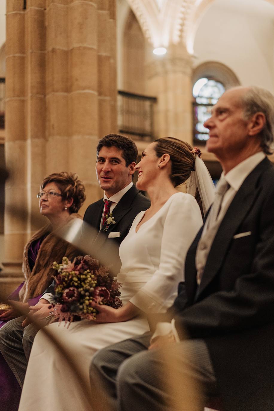 Fotos: Andrea, la novia que se casó en Neguri con una capa con capucha inspirada en &#039;La bella y la bestia&#039;