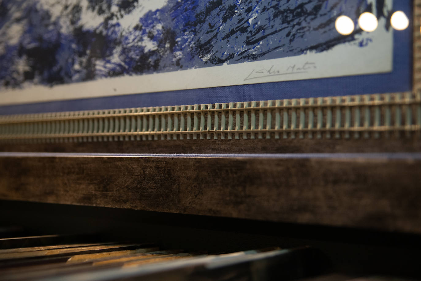 Fotos: El desconocido callejón de Bilbao lleno de arte y artesanía que recuerda a Santorini