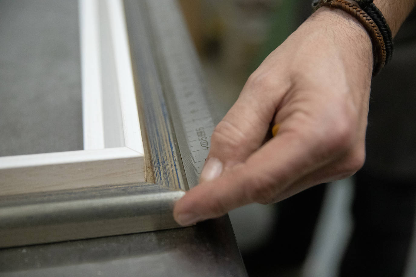 Fotos: El desconocido callejón de Bilbao lleno de arte y artesanía que recuerda a Santorini