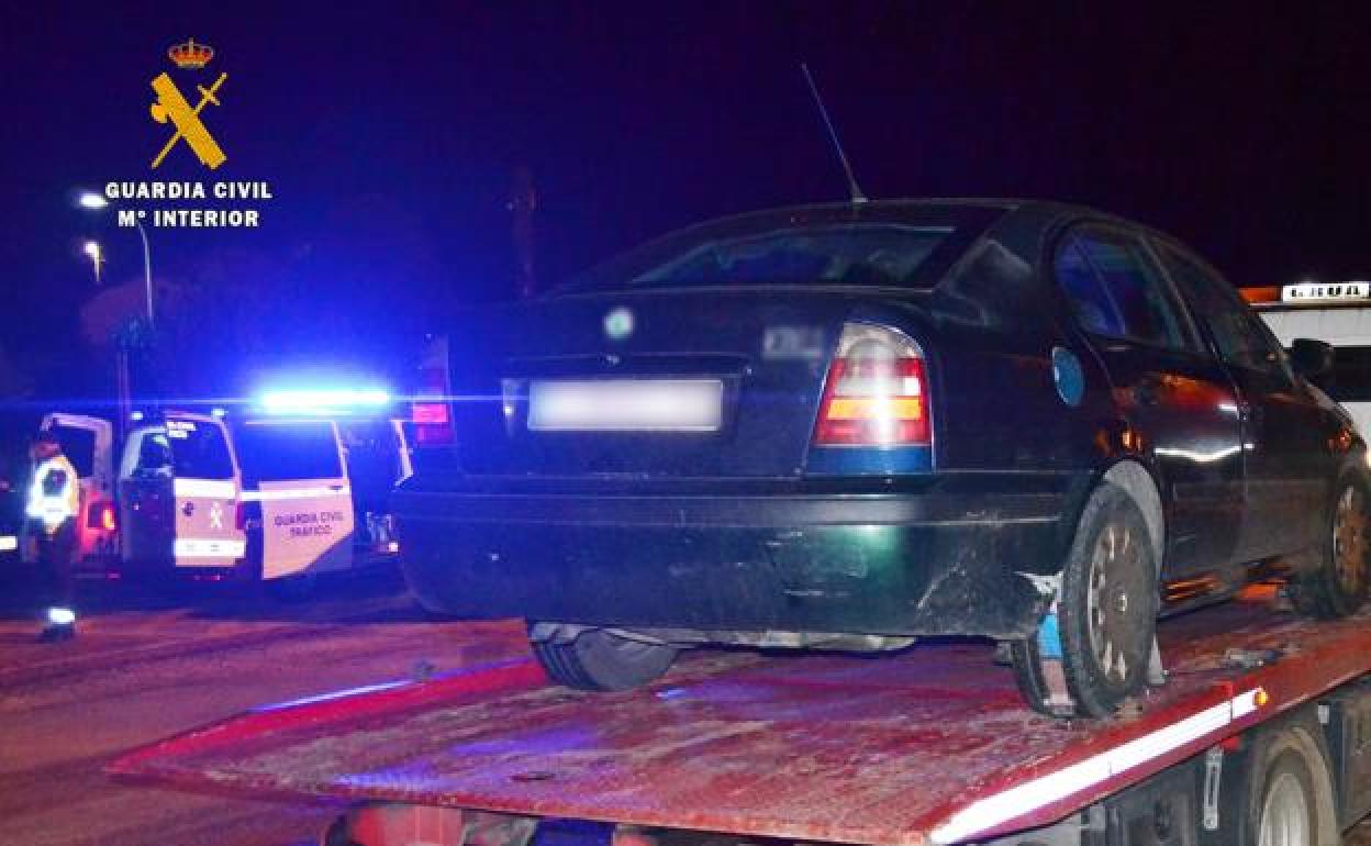 Detenido en Cantabria por conducir por la A-8 veinte kilómetros en sentido contrario sin carné, borracho y drogado