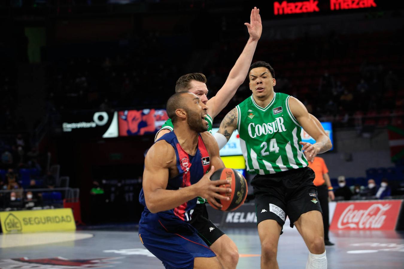Fotos: Las fotos del Baskonia-Betis