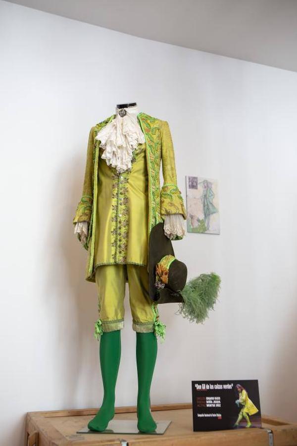 El traje que lució la actriz Montse Díez, que dio vida a doña Juana, en la obra de 2006 'Don Gil de las calzas verdes', de la Companía Nacional de Teatro Clásico, la primera de Caprile. 