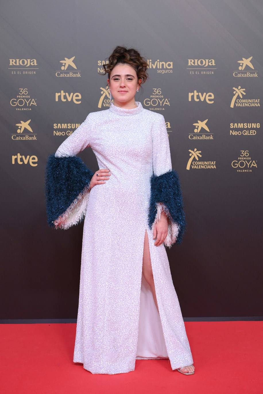 Fotos: Jone, la estudiante que está detrás del espectacular vestido con el que María Cerezuela ganó el Goya