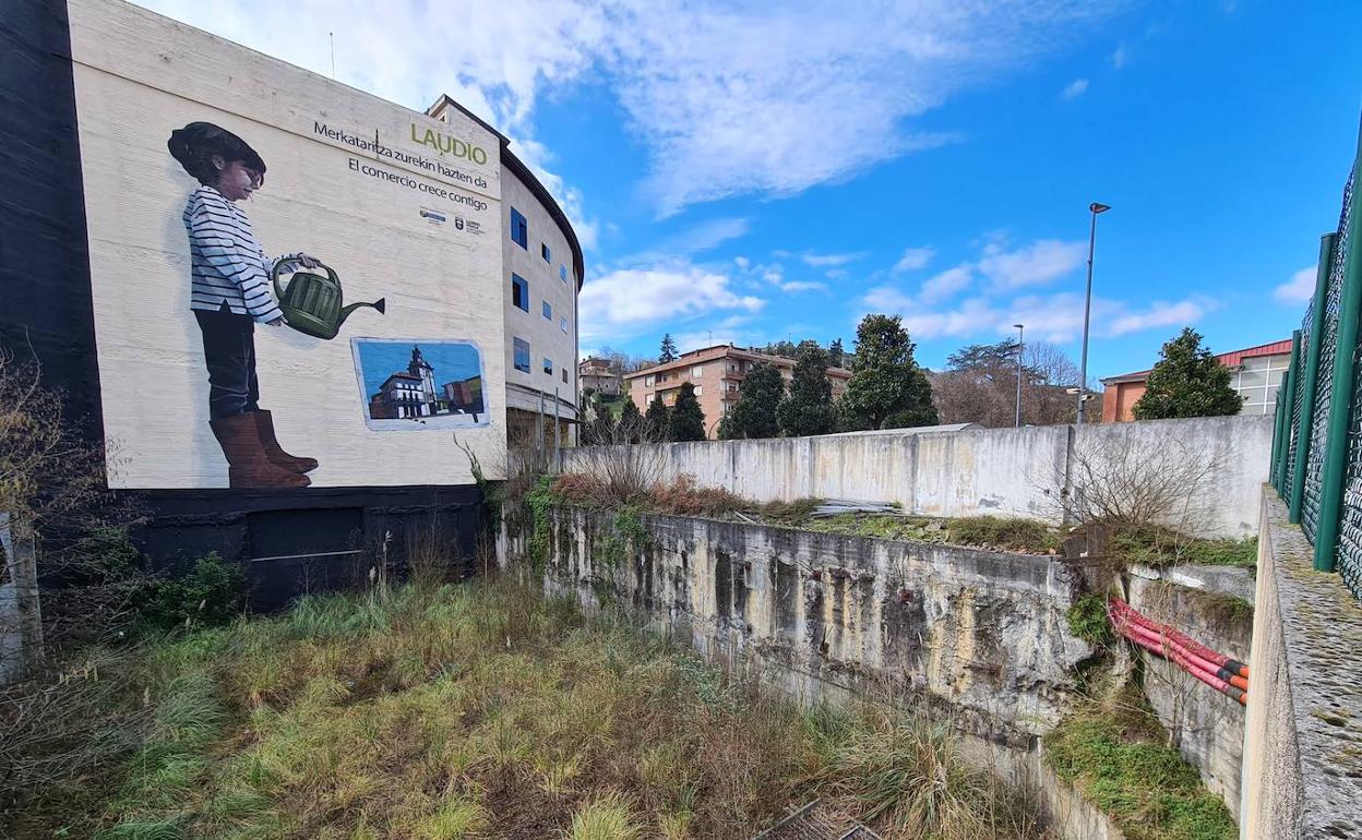 El solar, en pleno centro de Llodio, se excavó en 1996. 