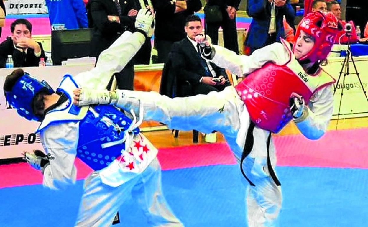 La luchadora bilbaína resolvió su último campeonato en Turquía con cuatro victorias abultadas..