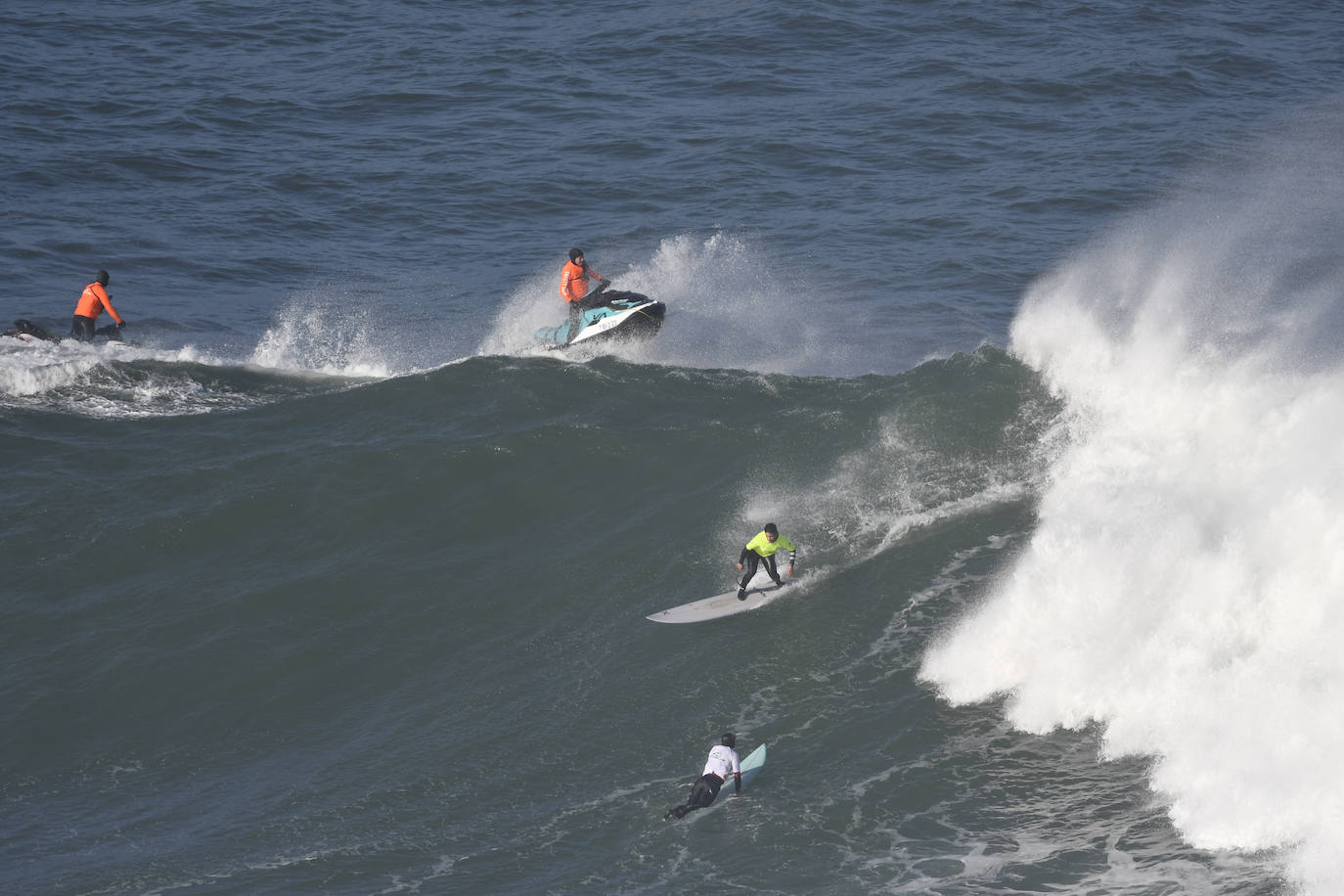 Fotos: Espectáculo en el campeonato de surf Punta Galea Challenge de Getxo