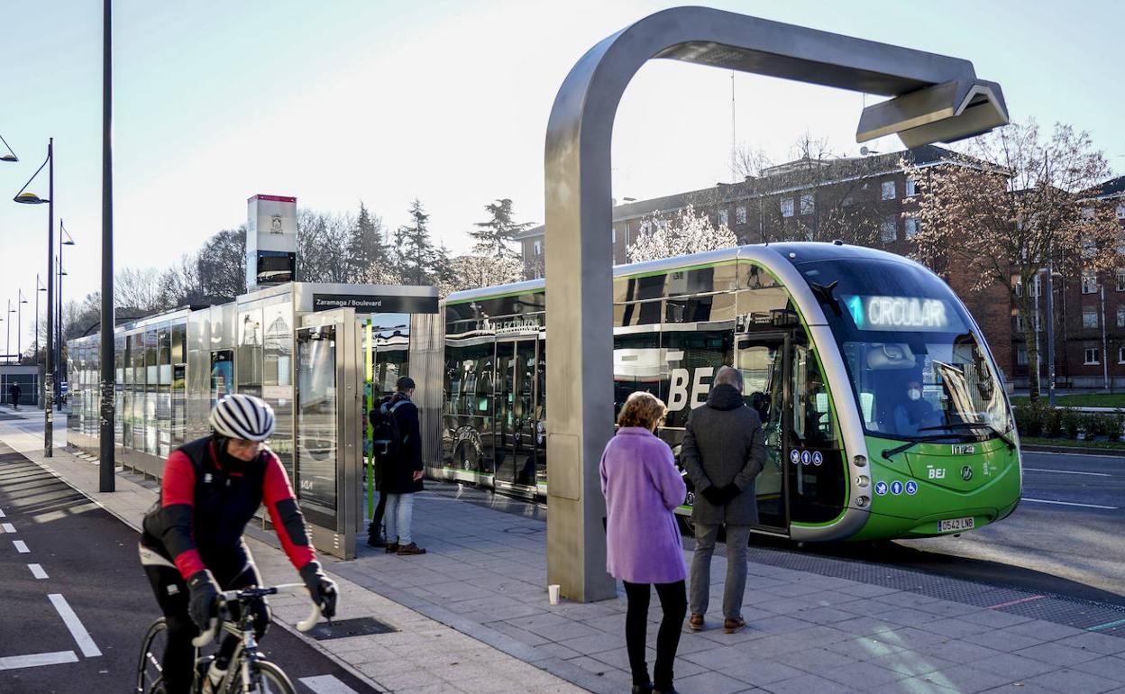 El BEI arranca el 1 de marzo con la mitad de buses de su flota