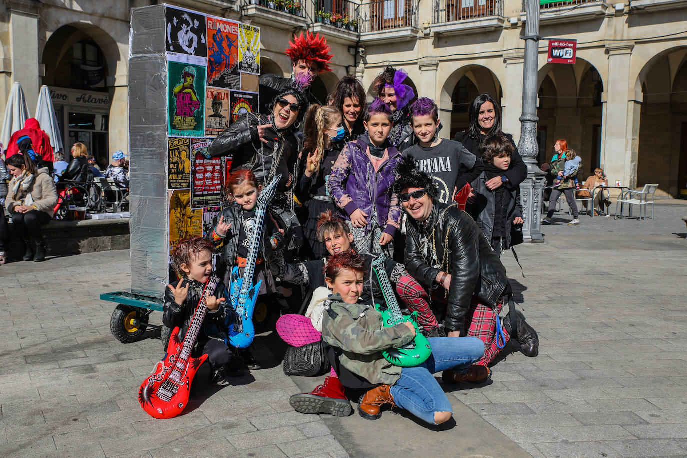 Fotos: Búscate en las fotos del Carnaval de Vitoria 2022