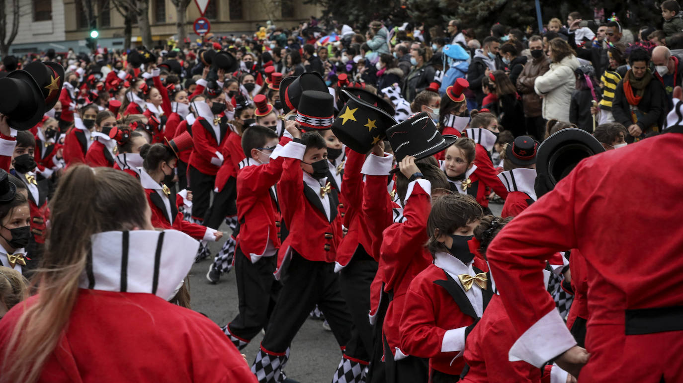 Fotos: Búscate en las fotos del desfile de comparsas del Carnaval