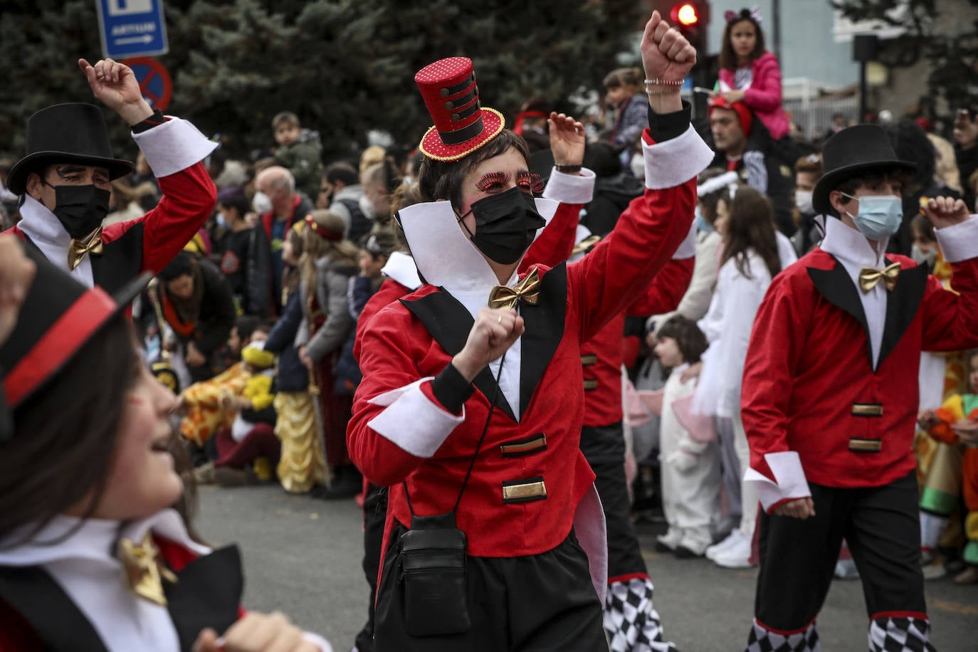 Fotos: Búscate en las fotos del desfile de comparsas del Carnaval