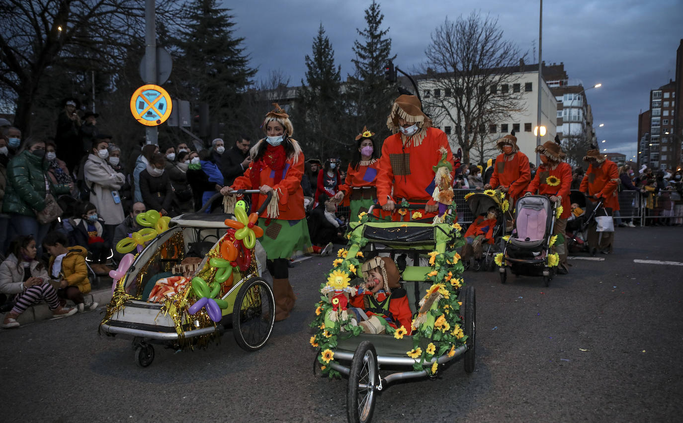 Fotos: Búscate en las fotos del desfile de comparsas del Carnaval