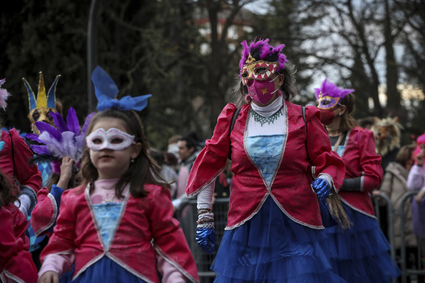 Fotos: Búscate en las fotos del desfile de comparsas del Carnaval