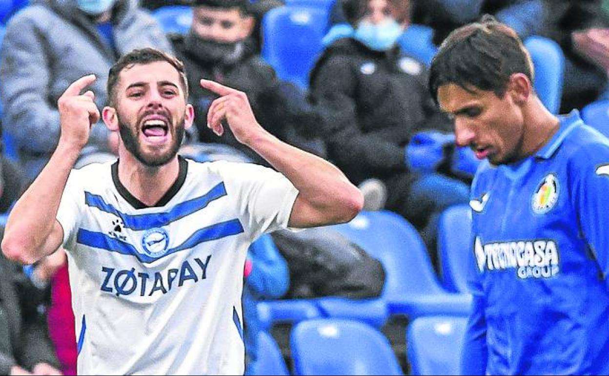 Rioja gesticula en un momento del partido ante el Getafe. 