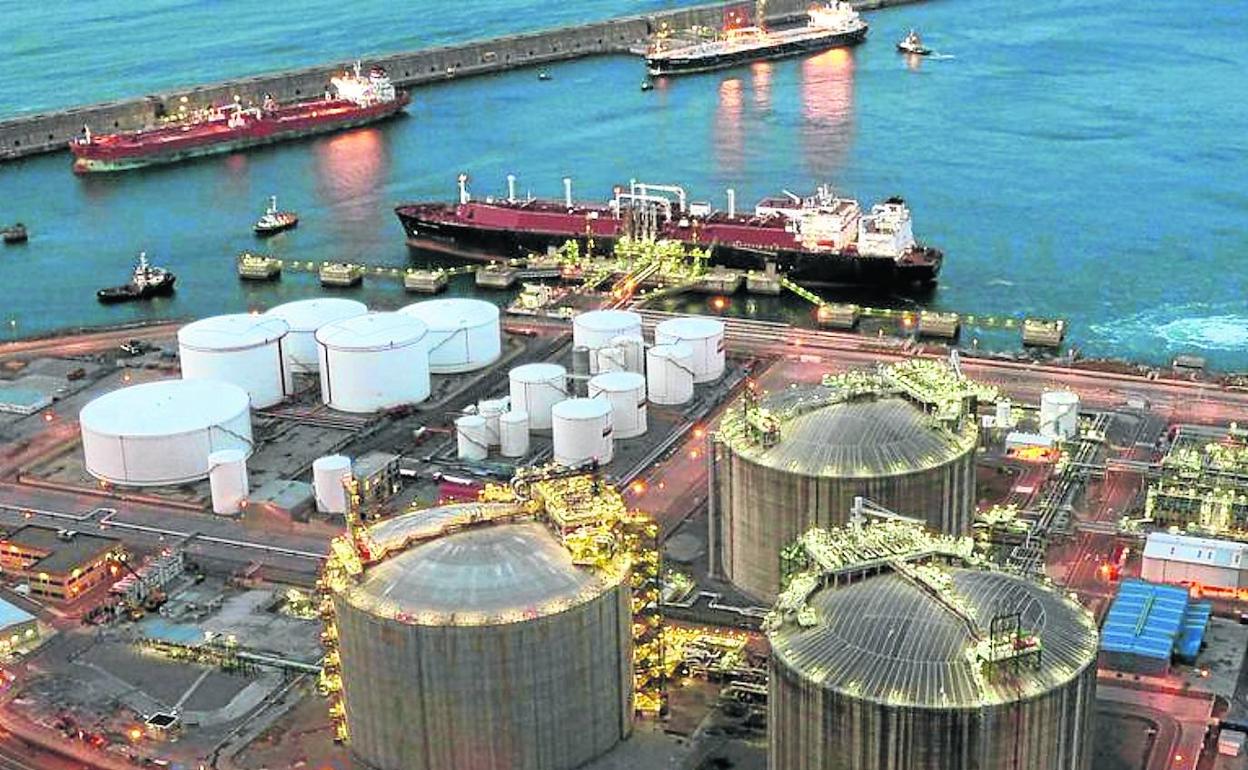 La regasificadora de Bilbao, Bahía Bizkaia Gas (BBG), tiene a Rusia como principal proveedor, con una cuota del 42%. 