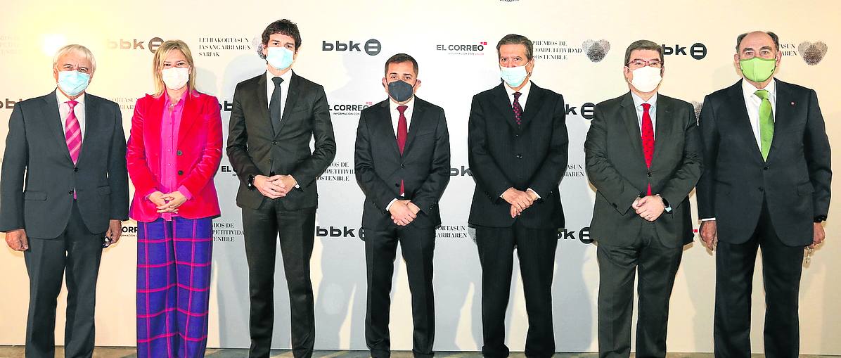 Vicente Reyes, Ana Otadui, Unai Rementeria, Xabier Sagredo, Enrique de Ybarra, Juan Mari Aburto e Ignacio Galán.