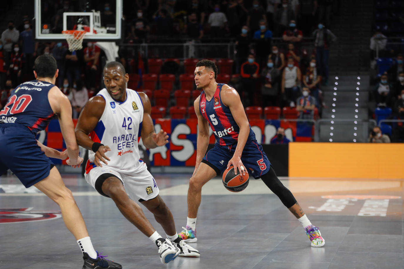 Fotos: Las mejores imágenes del Baskonia - Efes