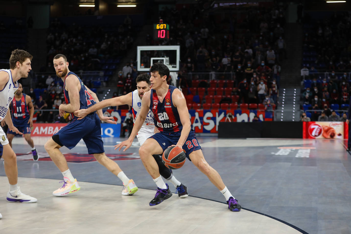 Fotos: Las mejores imágenes del Baskonia - Efes