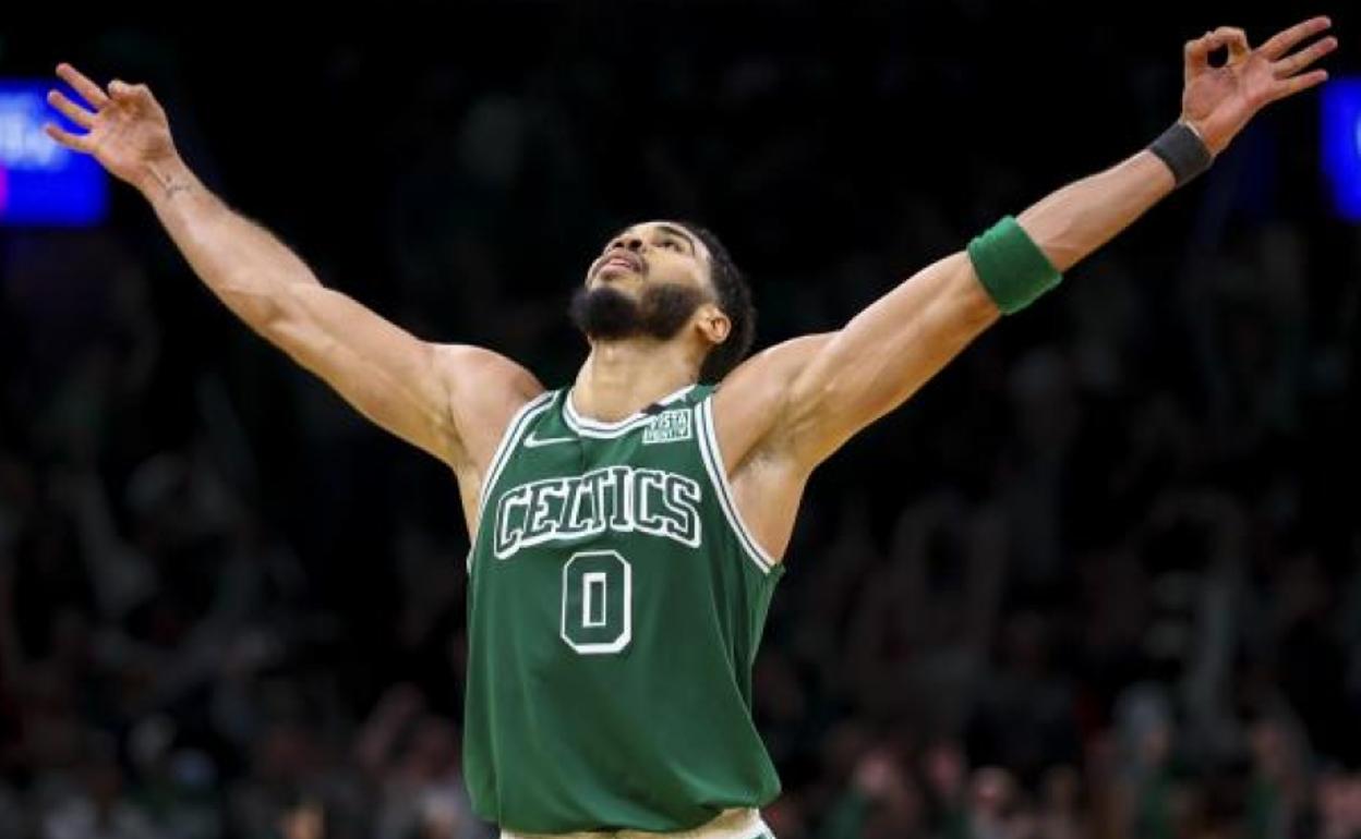 Jayson Tatum Netss talderari 54 punto egin eta gero