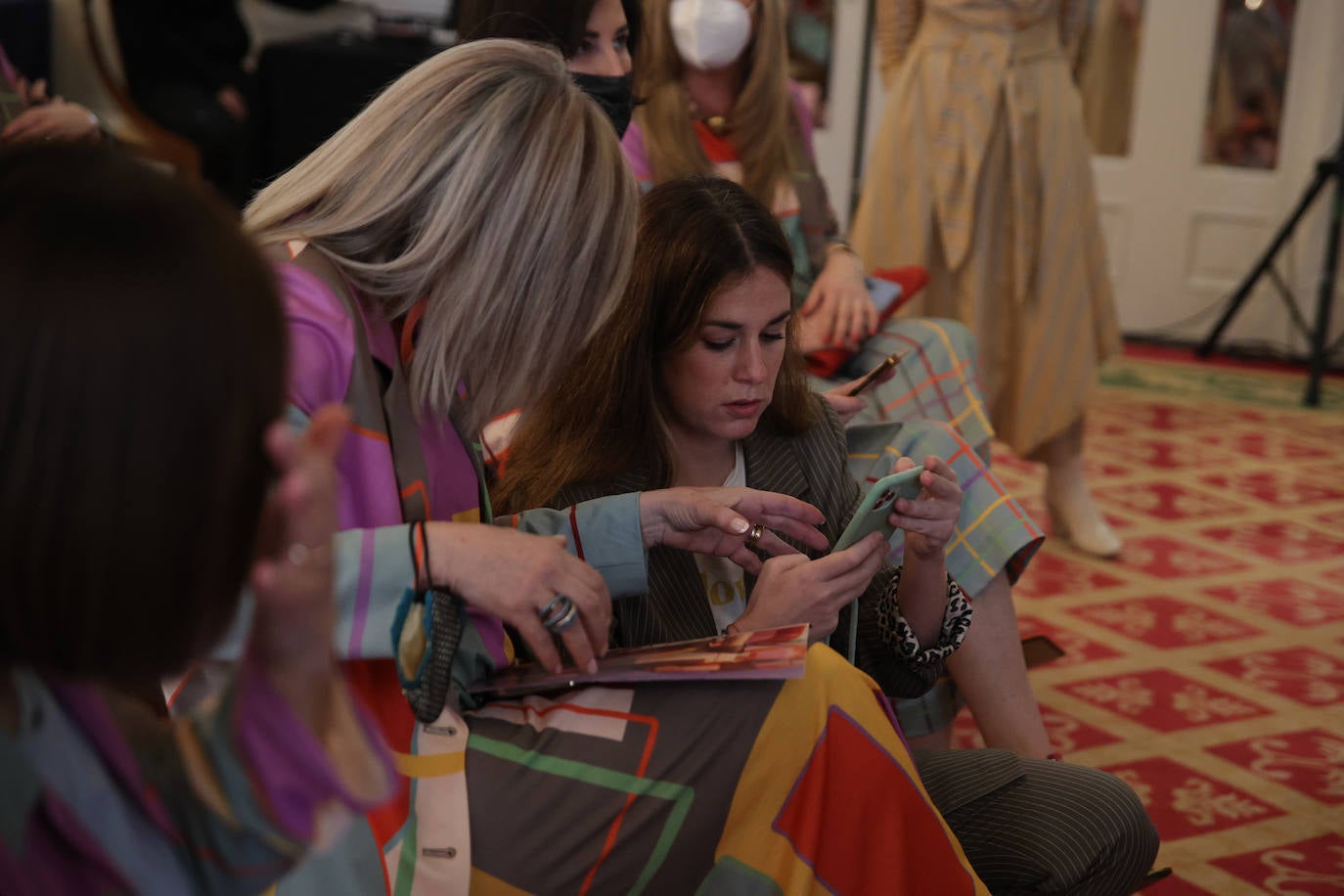 Fotos: «No nos avergüenzan las arrugas ni la talla 50»