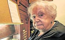 Celebra su cumpleaños tocando el órgano más antiguo de España