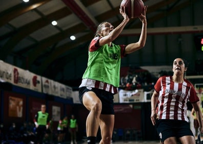 Imagen secundaria 1 - Athletic y Lointek, juntas en la pista