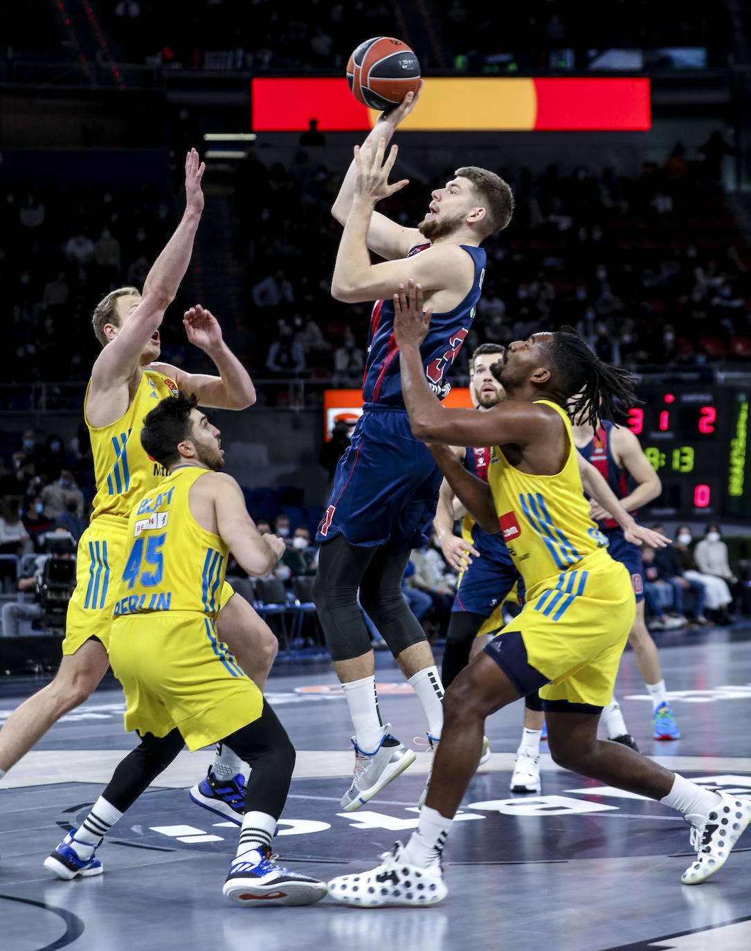 Fotos: Las mejores imágenes del Baskonia - Alba Berlín