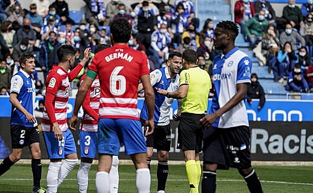 El Alavés se queda a cuatro puntos de la permanencia a falta de que juegue el Mallorca
