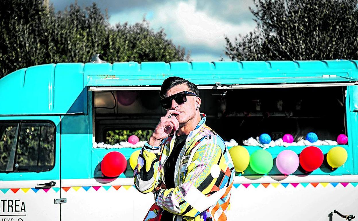 «Vengo de un barrio humilde del Puerto y allí se habla la jerga de la música urbana». 