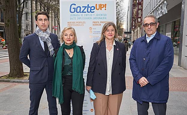 Xabier Ochandiano, Gloria Múgica, Teresa Laespada y Alfredo Sánchez.