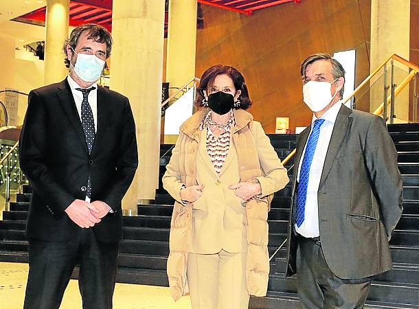 Javier Gárate, María Ángeles Ortube y Santiago Canales. 