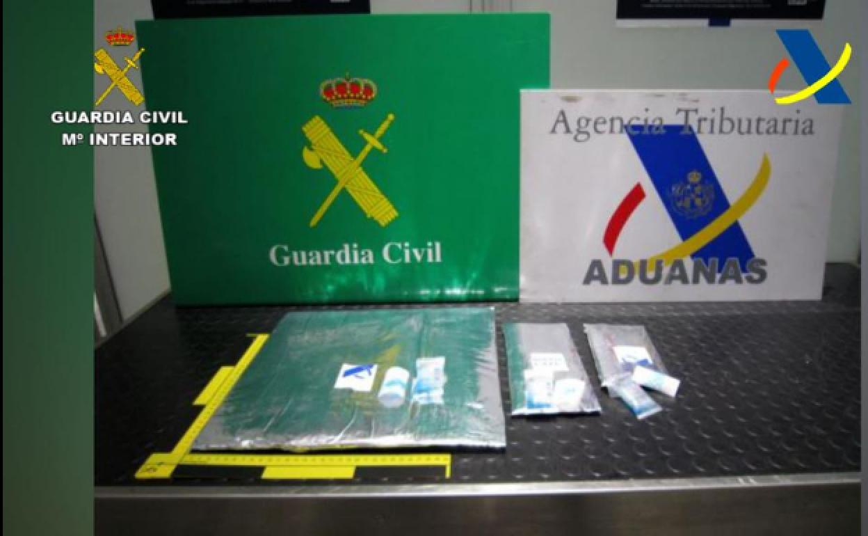 Imagen de la droga interceptada en Loiu. 